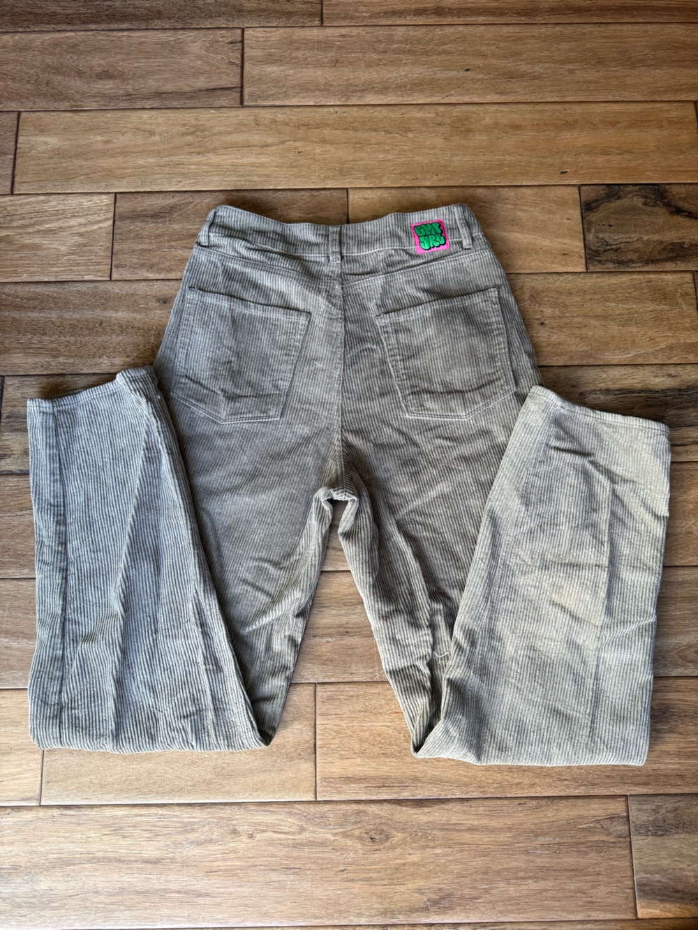 Empyre Tori Sage Corduroy Skate Pants - Picture 2 of 5